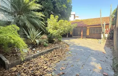 Mega oportunidade para investidores casa lote 420 m2º de lote no santa amélia , quase esquina com av portugal
