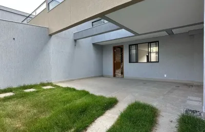 Oportunidade, casa de alta padrão , com entrada individual,  no bairro vila cloris;