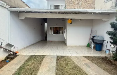 Oportunidade! casa independente com 3 quartos suíte e 3 vagas de garagem