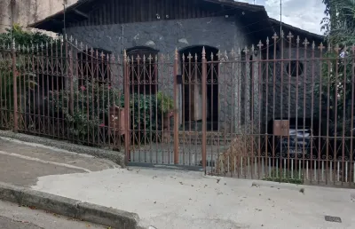Casa com 3 quartos à venda na Santa Amélia, Belo Horizonte 