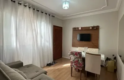 Oportunidade de apartamento térreo em ótima localização no bairro santa mônica;