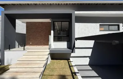 Casa térrea moderna com quintal amplo na região da pampulha!