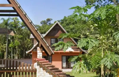 Casa com 3 quartos à venda na Rua Adalberto Latuff, 1, Zona Rural, Morretes