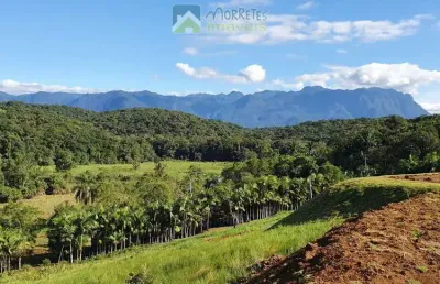Terreno para chácara com ótima vista para as montanhas agua de nascente e ar puro