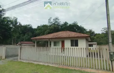 Casa com 3 quartos para alugar na Rua João De Ramos, 00, Zona Rural, Morretes