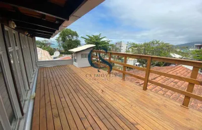 Excelente sobrado com 3 dormitórios em morrinhos bombinhas
