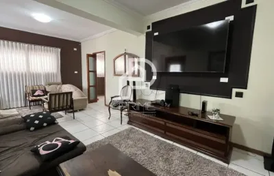 Casa em condomínio fechado com 4 quartos à venda na Avenida Jeanne Rosand Guisard, Jardim São Benedito, Taubaté