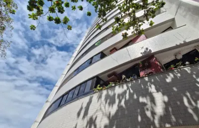 Apartamento com 2 quartos à venda na Alameda Benevento, 429, Pituba, Salvador