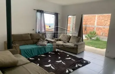 Casa com 3 quartos à venda no jardim paraíso, jacareí  por r$ 300.000