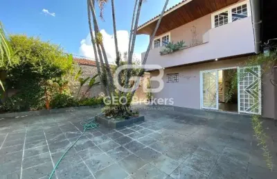 Casa com 3 quartos à venda no jardim siesta, jacareí  por r$ 1.075.000