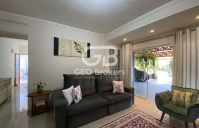 Casa com 3 quartos à venda na cidade salvador, jacareí  por r$ 479.000