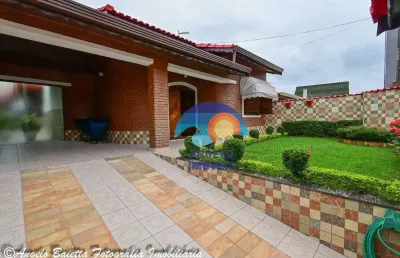 Casa com 3 dormitórios à venda, 156 m² por r$ 540.000,00 - balneário três marias - peruíbe/sp