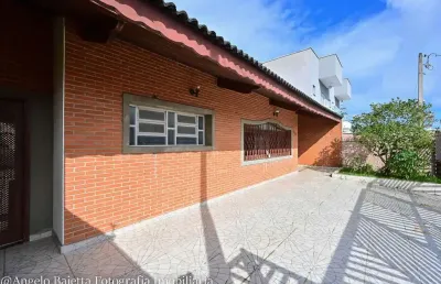 Casa com 3 dormitórios para alugar, 130 m² por r$ 3.300,00/mês - parque turístico - peruíbe/sp