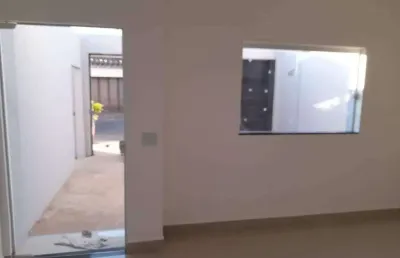 Casas em excelente localização no bairro shopping park em uberlândia.