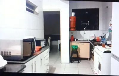 Casa com 4 quartos à venda na Avenida Pará, Brasil, Uberlândia