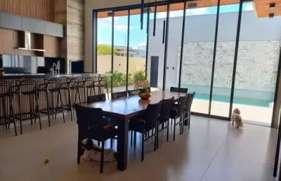 Casa em condomínio à venda, 3 quartos, 3 suítes, 4 vagas, jardim botanico - uberlândia/mg