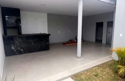 Casa com 3 quartos à venda na Rua Siomaria Alves Ferreira, Nova Uberlândia, Uberlândia