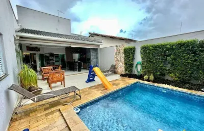 Casa à venda, 3 quartos, 3 suítes, 3 vagas, santa mônica - uberlândia/mg