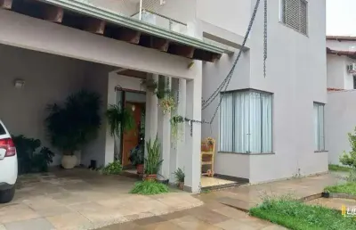 Casa à venda, 5 quartos, 2 suítes, 4 vagas, jardim karaíba - uberlândia/mg
