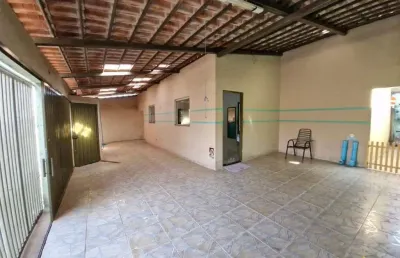 Casa à venda, 2 quartos, 2 vagas, jardim holanda - uberlândia/mg