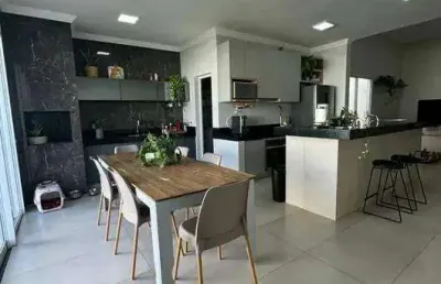 Casa à venda, 3 quartos, 3 suítes, 4 vagas, cidade jardim - uberlândia/mg