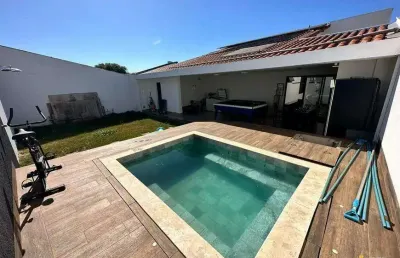 Casa à venda, 3 quartos, 2 suítes, 3 vagas, santa mônica - uberlândia/mg