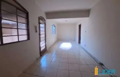 Casa à venda, 3 quartos, 3 vagas, presidente roosevelt - uberlândia/mg