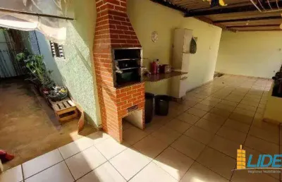 Casa à venda, 2 quartos, 2 vagas, residencial viviane - uberlândia/mg