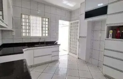 Casa à venda, 3 quartos, 1 suíte, 2 vagas, jardim patricia - uberlândia/mg