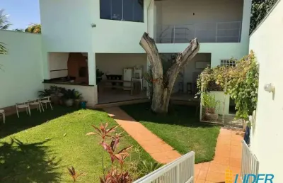 Casa à venda, 4 quartos, 1 suíte, 4 vagas, cidade jardim - uberlândia/mg
