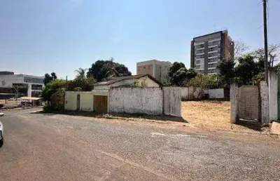 Terreno à venda na Rua Delmira Cândida Rodrigues da Cunha, Santa Mônica, Uberlândia