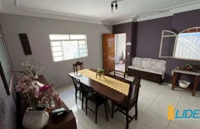 Casa à venda, 3 quartos, 2 suítes, 3 vagas, santa mônica - uberlândia/mg