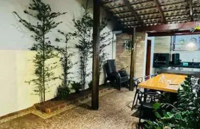 Casa à venda, 2 quartos, 1 suíte, 2 vagas, jardim holanda - uberlândia/mg