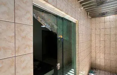 Casa com 2 quartos à venda na Avenida Levino de Souza, Brasil, Uberlândia