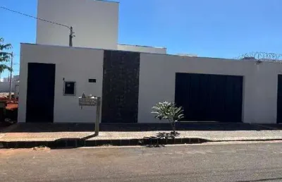 Casa à venda, 3 quartos, 1 suíte, 1 vaga, praça alto umuarama - uberlândia/mg