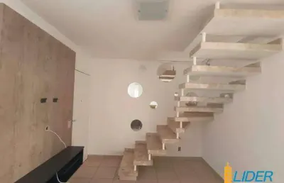 Cobertura à venda, 2 quartos, 1 vaga, osvaldo rezende - uberlândia/mg