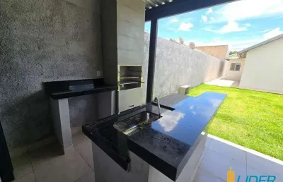 Casa à venda, 2 quartos, 3 vagas, loteamento residencial pequis - uberlândia/mg
