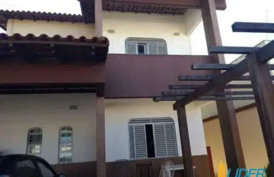 Casa à venda, 4 quartos, 2 suítes, 4 vagas, santa rosa - uberlândia/mg