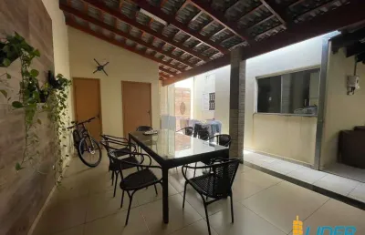 Casa com 3 quartos à venda na Rua Sorrento, Jardim Europa, Uberlândia