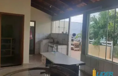 Casa à venda, 4 quartos, 1 suíte, 2 vagas, bom jesus - uberlândia/mg