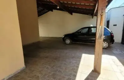 Casa à venda, 3 quartos, 2 suítes, 4 vagas, santa mônica - uberlândia/mg