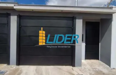 Casa com 2 quartos à venda na Rua Luiz Felipe Santos, Shopping Park, Uberlândia