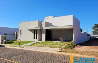 Casa em condomínio à venda, 3 quartos, 2 suítes, 2 vagas, jardim botanico - uberlândia/mg