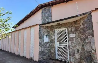 Casa à venda na Rua das Primaveras, Cidade Jardim, Uberlândia