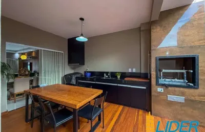 Casa à venda, 3 quartos, 1 suíte, 3 vagas, alto umuarama - uberlândia/mg