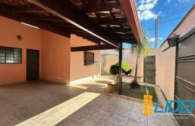 Casa à venda, 3 quartos, 2 vagas, jardim holanda - uberlândia/mg