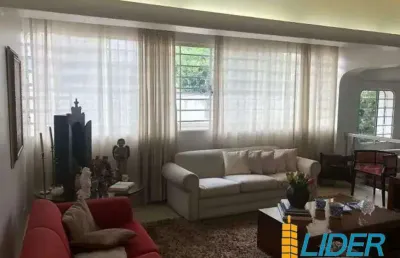 Casa à venda, 4 quartos, 1 suíte, 2 vagas, osvaldo rezende - uberlândia/mg