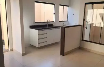 Linda casa geminada disponível para aluguel no shopping park