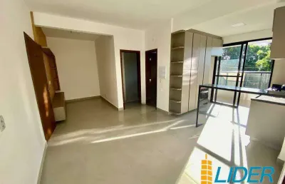 Apartamento com 2 quartos para alugar na Rua Barretos, Daniel Fonseca, Uberlândia