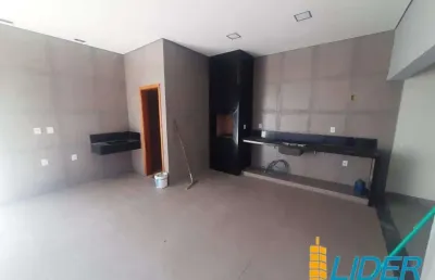 Casa à venda, 3 quartos, 3 suítes, 3 vagas, aclimacao - uberlândia/mg